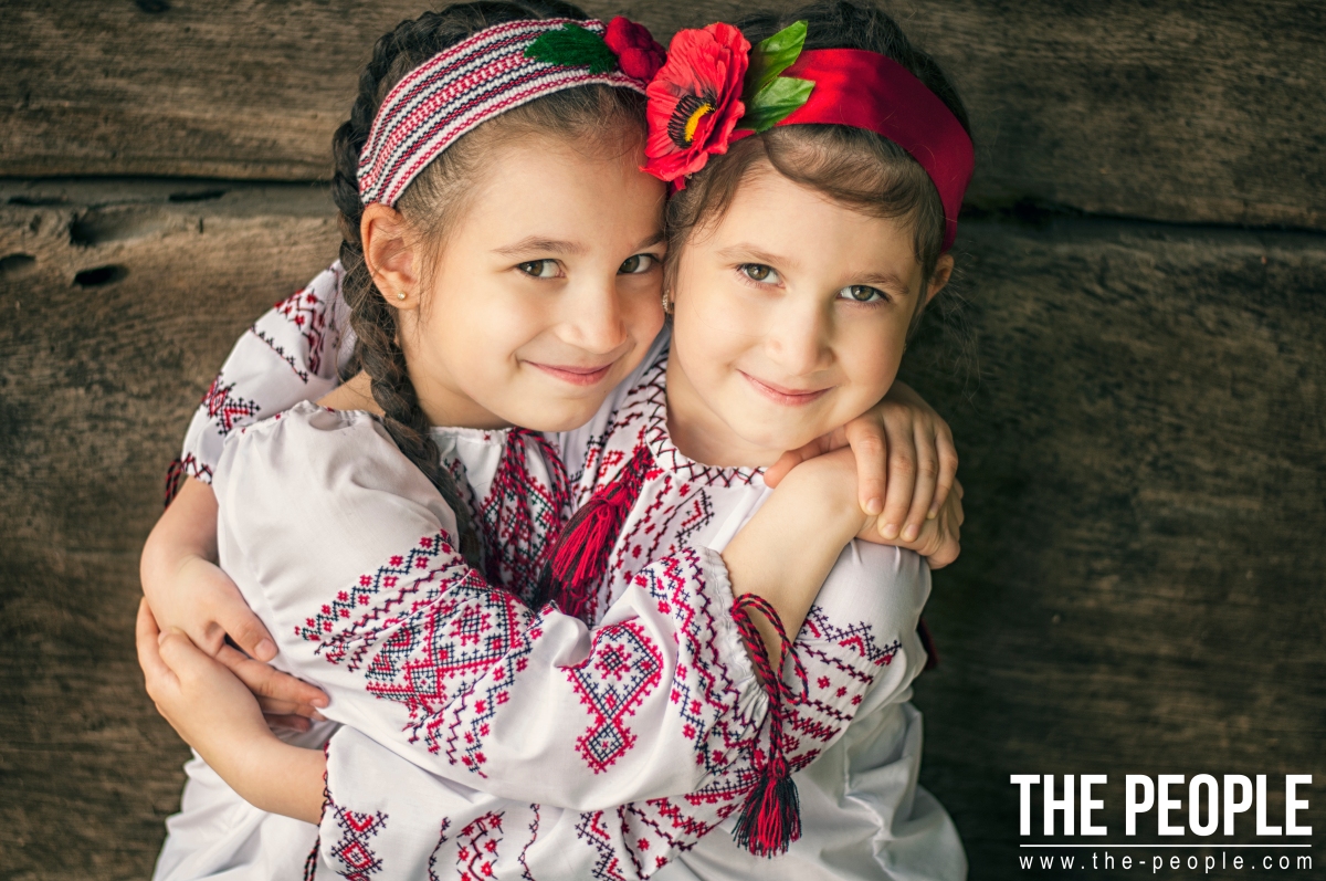 Маленькие украинцы. Национальность Украинка. Костюм грузина детский. Красивые грузинские младенцы фото.